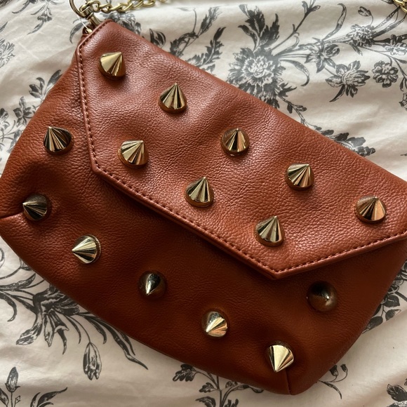 Steve Madden | Brown “spike” shoulder bag w/ tag - Picture 2 of 5
